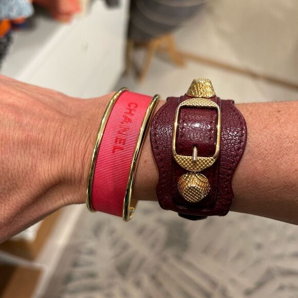 Bundle Arm Royalty - Picture 1 of 1